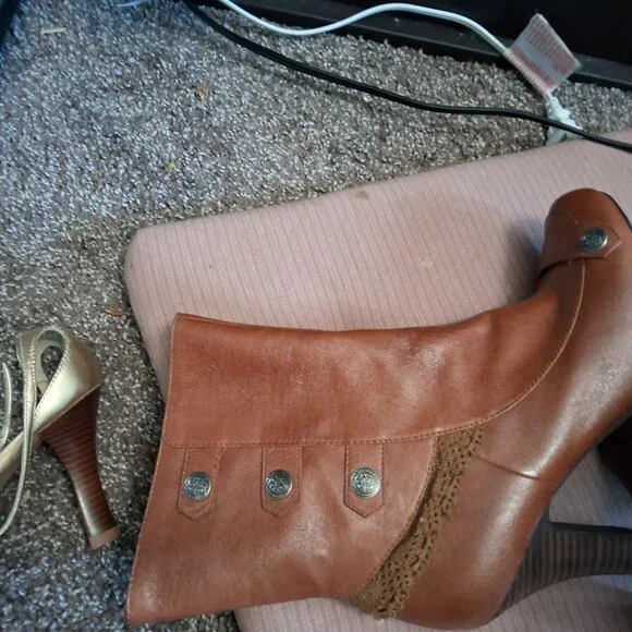 Brown Leather Heeled Ankle Boots with Crochet Detail